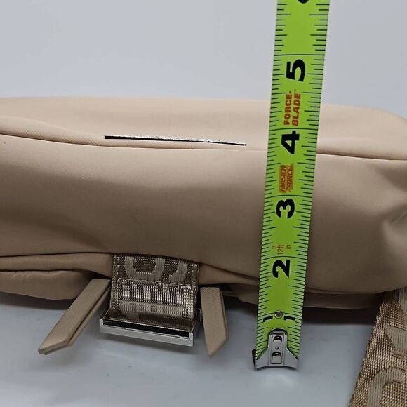 Steve Madden Crossbody Bag with included coin pouch - Picture 16 of 16